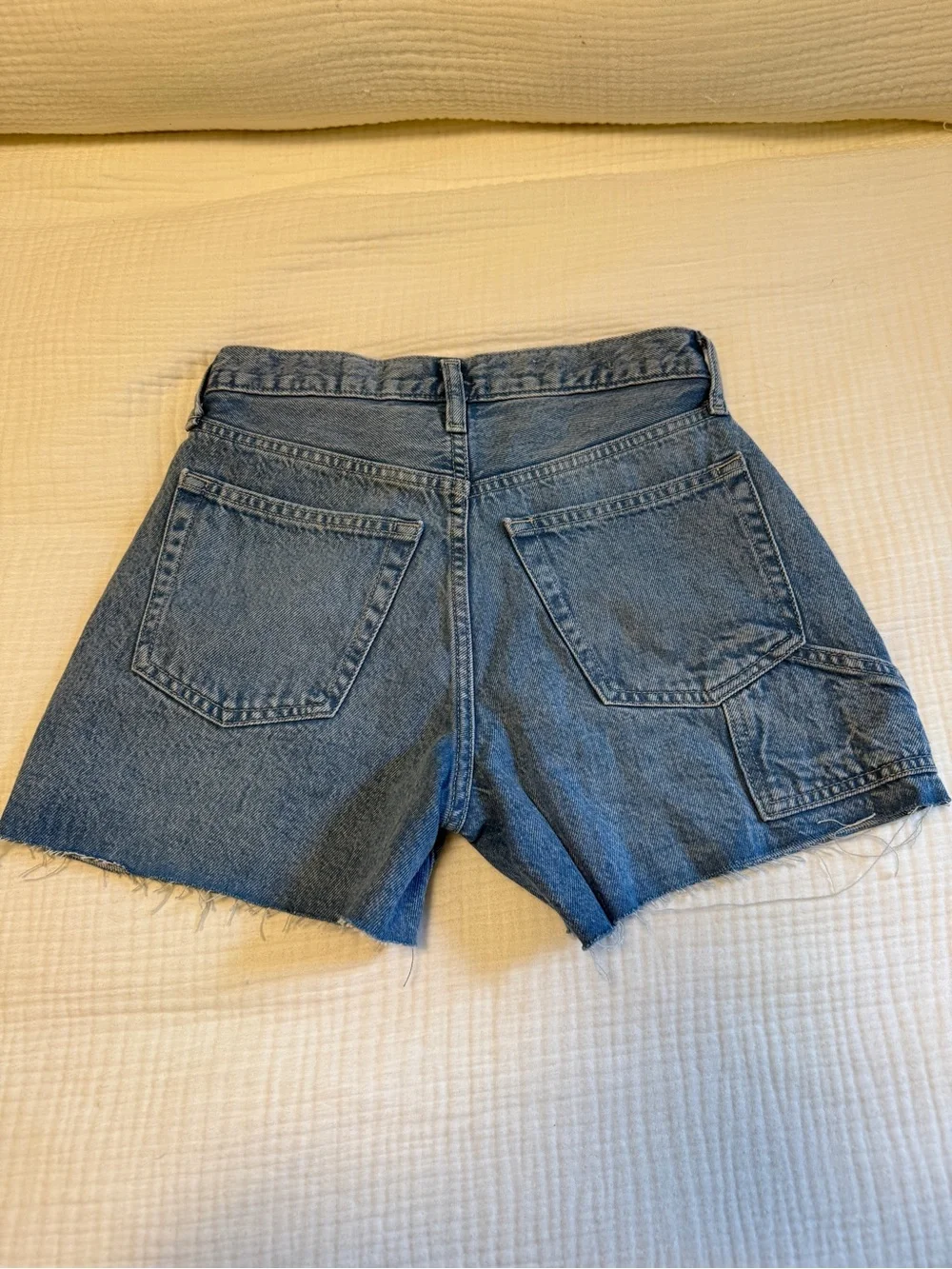 NWT! Universal Thread - 90's Baggy Painter Denim Shorts - 00